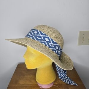 Stylish Blue and Tan Women's Sun Hat